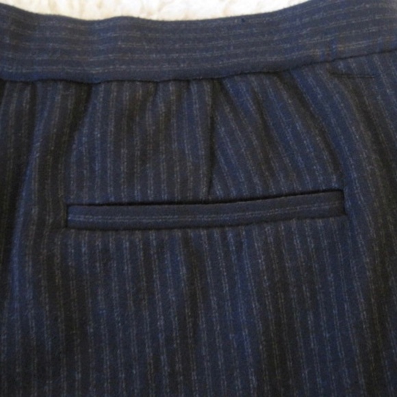 Theory Cropped Pinstripe Pant - Picture 7 of 9